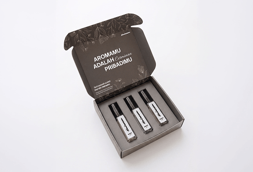 Paket Eksplorasi Aroma AI berisi tiga botol 10ml
